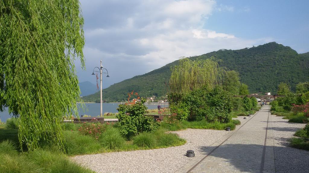 B&B Aria Di Lago Paratico Εξωτερικό φωτογραφία